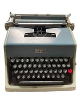 Olivetti Underwood 21 Portable Typewriter and Case Made In Spain 1960&#39;s - $79.19