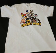 Looney Tunes  T-shirt Adult Size L Delta NWOT - £18.85 GBP
