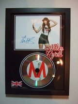 Miley Cyrus Signed Gold Disc Y8 - £12.52 GBP