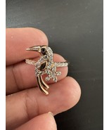 585 14K RG Stamped Sparkle Crystal Bird Flower Size 7 Ring - $911.17 MXN