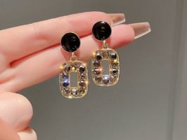 Black square niche design earrings women&#39;s new fashion temperament  - £15.50 GBP