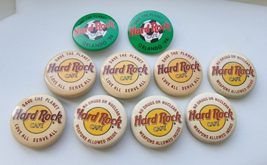 VINTAGE COLLECTIBLES HARD ROCK CAFE PINBACK BUTTONS LOT OF 10 - $874.03 MXN