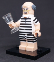 Lego DC Super Heroes Minifigure Vacation Alfred Figure 36128 - $5.73