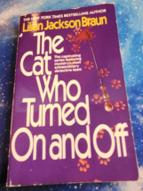 Cat Who Series: The Cat Who Turned on and Off by Lilian Jackson Braun - £3.79 GBP