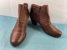 Baretraps Boots Women 10M Reinella Shoes Brown Perforated Leather Ankle ... - $24.57