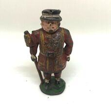 Vintage Fylde - YEOMAN BEEFEATER, Lead Toy, Postwar - $8.54