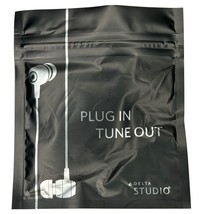 Delta Airlines Wired Earbuds &quot;Plug In-Tune Out&quot; Economy Studio - Unopened - £2.36 GBP