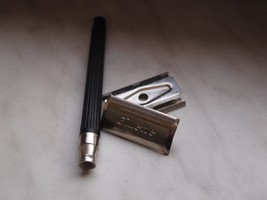 Vintage Original GILLETTE Safety Razor About 1980 Black Handle Bought - $12.86