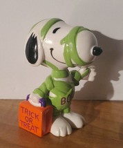 Snoopy PVC Mummy Halloween Figurine Trick or Treat Peanuts Green - £10.86 GBP