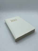 White Holy BIBLE KJV Nelson Red Letter Edition Dictionary Concordance 1987 - £6.05 GBP
