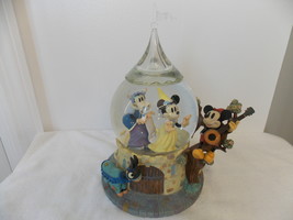 Disney Minnie &amp; Mickey Yee Olden Days Princess Musical Snowglobe  - £66.84 GBP