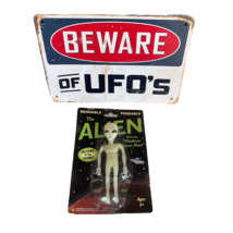 Bendable Glow in Dark Alien Action Figure NOS &amp; Metal Beware of Aliens Sign - £19.41 GBP