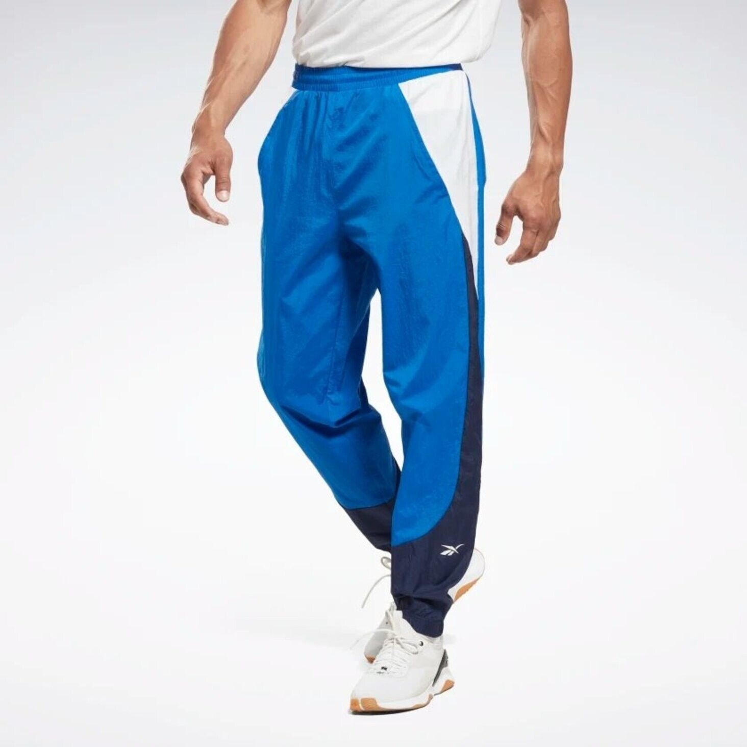Reebok HT1687 Training Woven Performance Joggers Vector Blue ( M ) - $98.97