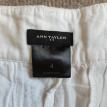 Ann Taylor Leaf Cut Out Design Shorts Womens Size 4 White Cotton Lined - £14.01 GBP