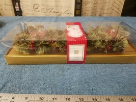 Chesapeake Bay Christmas Decorative Gift Set-  3 Candles NIP - £9.08 GBP