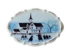 P Buckley Moss 2006 Skating At Star Barn Brooch Pin Pendant Amish Winter Ice - £8.99 GBP