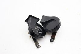 WOLO 380-2T 12V HORNS HIGH & LOW TONE PAIR E1375 image 4