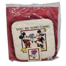 VINTAGE DISNEY YOU&#39;RE SOMETHING MICKEY MINNIE MOUSE KITCHEN MITT NEW IN ... - £18.65 GBP
