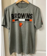 Men's T-Shirt Tee Sports Team Logo: Cleveland Browns Size Large The Nike Tee - $12.99