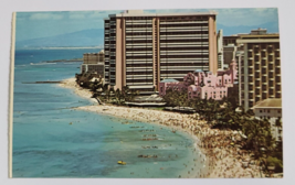 1977 Waikiki Beach Hawaii Postcard Stamped And Dated Lincoln Stamp Usa Mail Post - £9.14 GBP