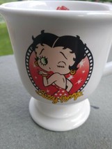 Betty Boop Pedestal Boop Oop A Doop 4.75 &quot; in tall Latte Coffee Tea Mug Cup 2006 - £11.70 GBP