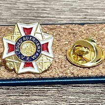 Vintage VFW Ladies Auxiliary Lapel Pin Vest Collectible Memorabilia - £5.29 GBP