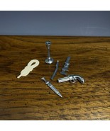 Clue Game Replacement Pieces 2002 - $26.02 CAD