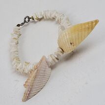Vintage Estate Sea Shell Beaded Bracelet 1.25 Inch - $14.00
