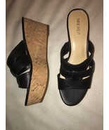 Nine West Vivica Platform Wedge black sandal sz 9.5 m new - $1,794.63 MXN