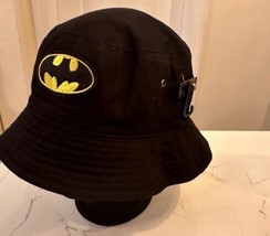 Batman Bucket Hat Size L-XL Adult  - £11.65 GBP
