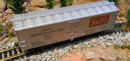 HO Scale: Mantua Swift Refrig Box Car #4226, Vintage Model Railroad Train - £11.82 GBP