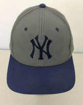 New York Yankees Gray Genuine MLB Merchandise Snapback  Baseball Cap   - $7.92