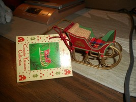 Vintage Country Sleigh 1986 Hallmark Country Treasures Collection Ornament Gold - £9.21 GBP