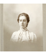 1890s Cabinet Card Victorian Lovely Lady Webster Studio Massachusetts F13A - €25,92 EUR