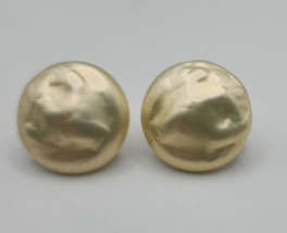 Vintage Richelieu Faux Pearl Textured Button Clip On Earrings - £9.30 GBP