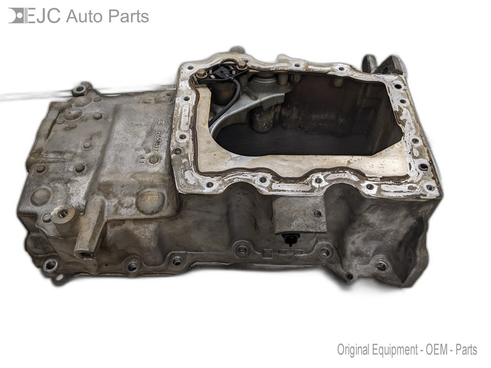 Upper Engine Oil Pan For 13-15 Cadillac ATS  2.5 12654317 - $98.95