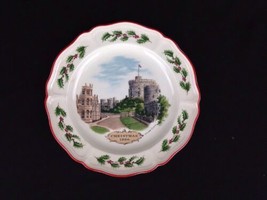 Wedgwood England Christmas Holiday Queen&#39;s Ware Plate Windsor Castle 198... - $28.02