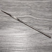 Vintage Used Hero Crochet Hook Made In USA Size 3 Metal Silver - £17.23 GBP