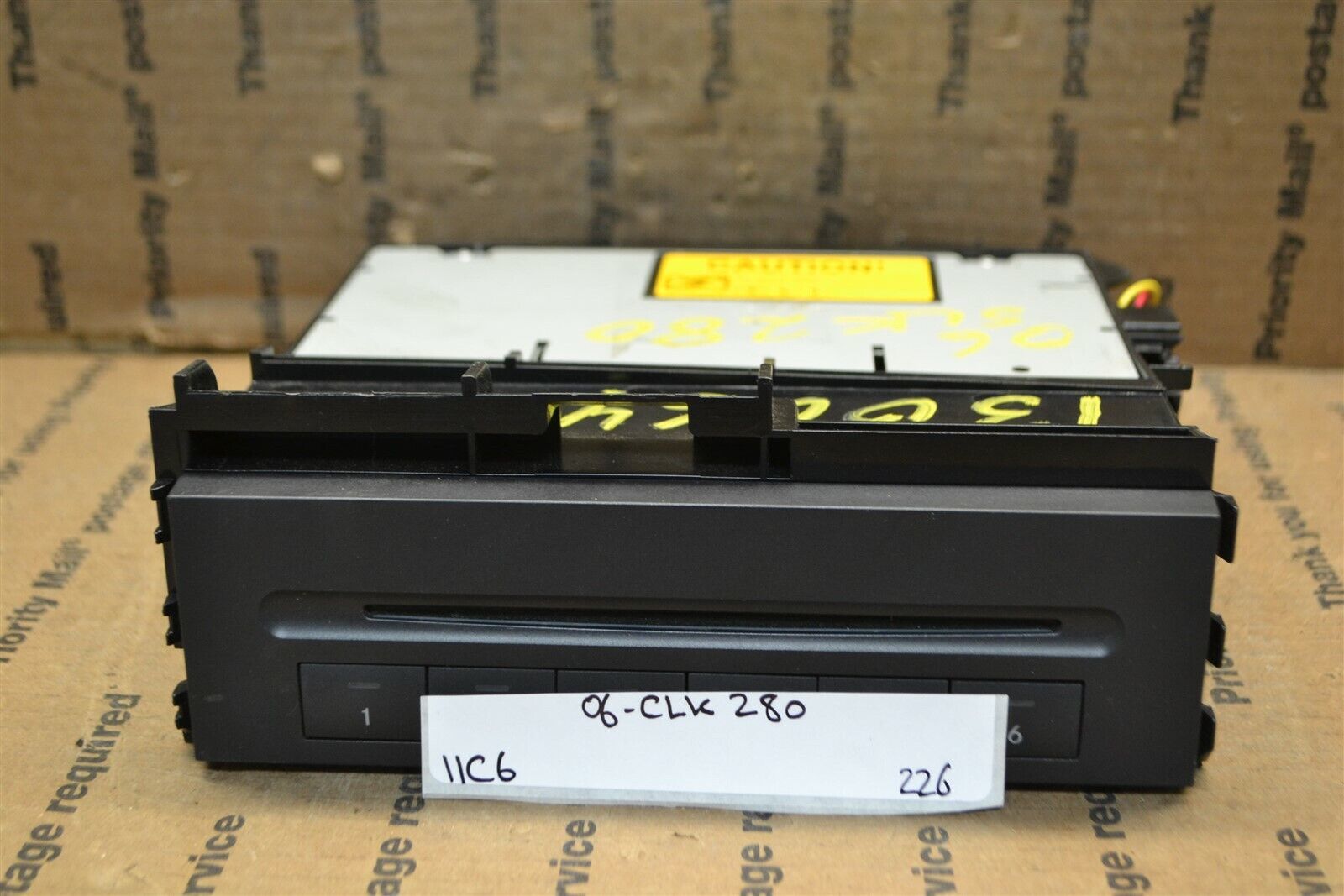 05-09 Mercedes SLK280 SLK350 6 Disc CD Changer A2118703889 Receiver 226-... - $19.99