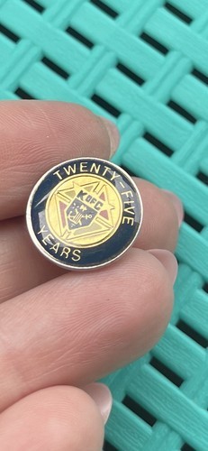 Vintage K of C Knights of Columbus 25 Year Member Award Pin - $7.00