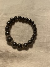Bracelet Stretch  Beaded  With Grayish Black  Pearl Looking Beads - £2.81 GBP