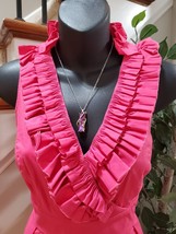 White House Black Market Pink Ruffled V-Neck Sleeveless Knee Length Dress Size 6 - £27.89 GBP