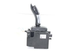 09-17 BMW 750LI Shifter F2645 image 8