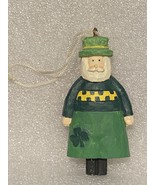 3&quot; Wooden Irish Man Ornament (Santa?) *Pre-Owned* DTB - $150.98 MXN