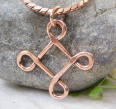 1 Pc Pure Copper Healing Celtic Knot Pendant Locket, Jewelry, Spiritual ... - $396.29 MXN