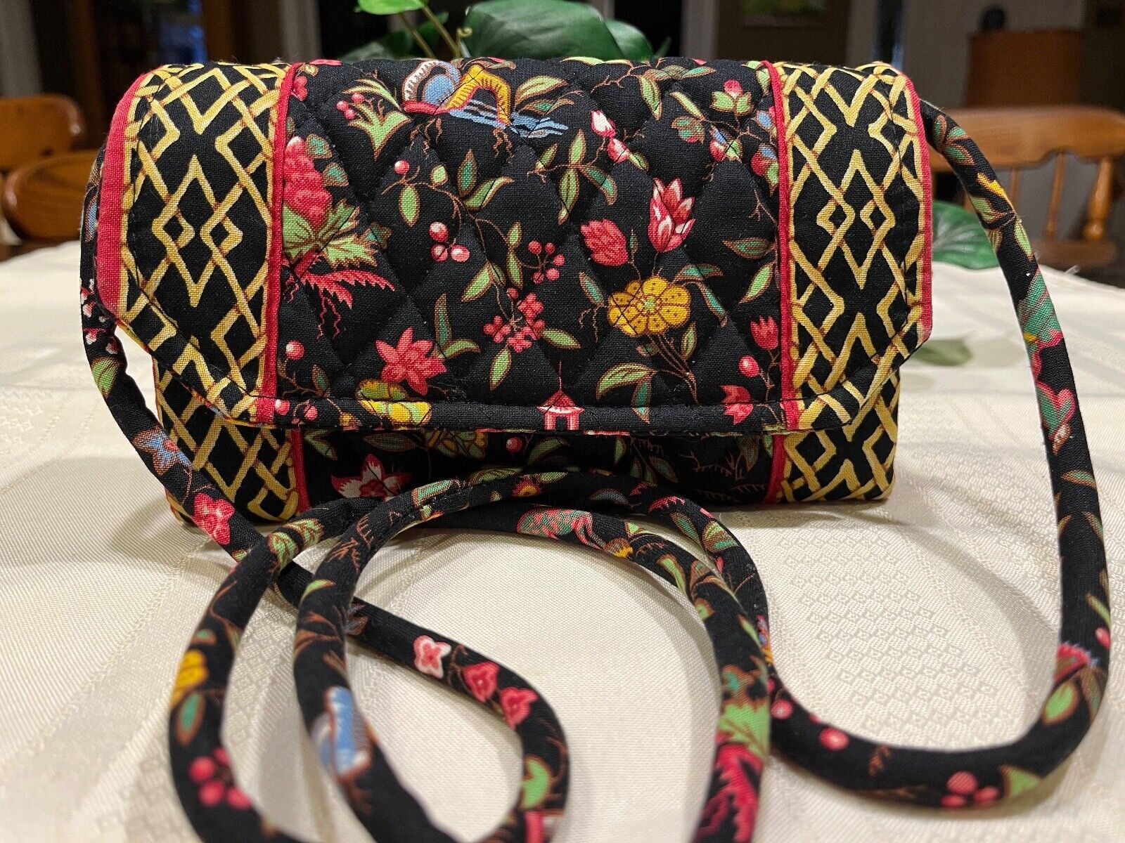 Primary image for Vera Bradley Wallet w/ Strap Classic Ming Asian Retired Crossbody Organizer NWOT