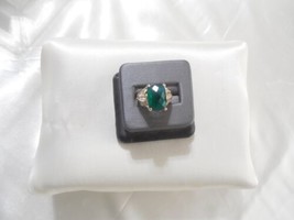 Department Store Size 6 Silver Tone Faceted Green Stone Jewel Ring D164 - £6.24 GBP