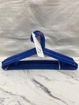 Clothes Hangers Plastic. Assorted Blue. 11 Count - $91.73 MXN