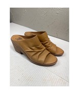 Sofft Womens Strathmore Rouched Wedge Sandals Peep Toe in Brown Size 8.5 - $1,491.80 MXN