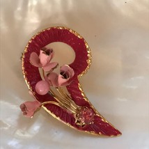 Vintage Pink Painted Paisley w Enamel Dimensional Flowers Bead &amp; Rhinestone Pin - £8.17 GBP